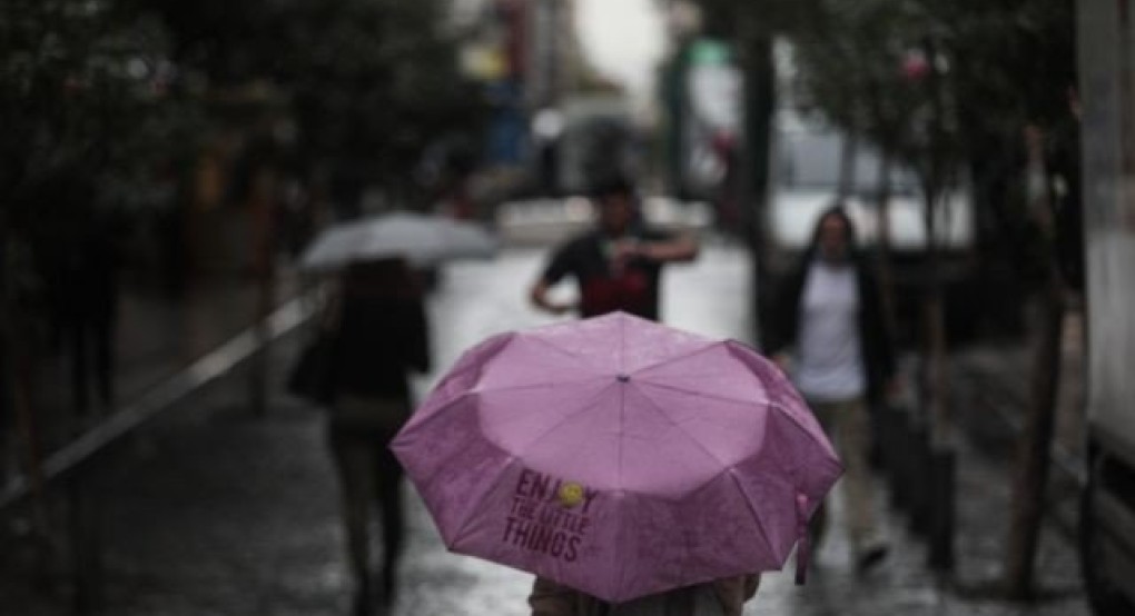 Καιρός: Από άνοιξη... χειμώνας -Βροχές, καταιγίδες, χιόνια και εντυπωσιακή πτώση της θερμοκρασίας