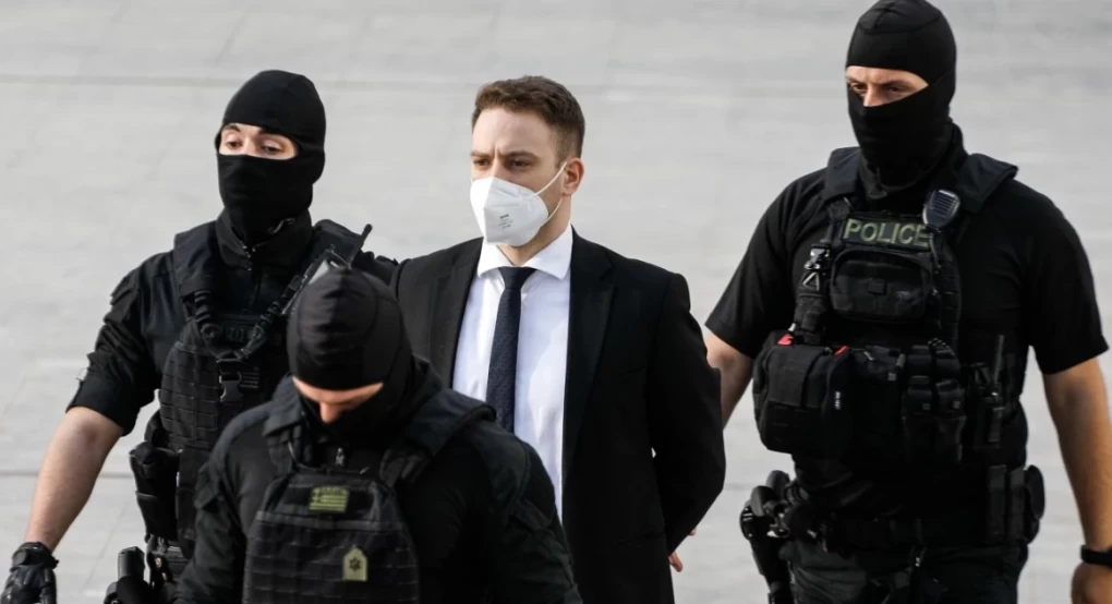 Στο Εφετείο ξανά ο Μπάμπης Αναγνωστόπουλος - Στόχος του να «σπάσουν» τα ισόβια