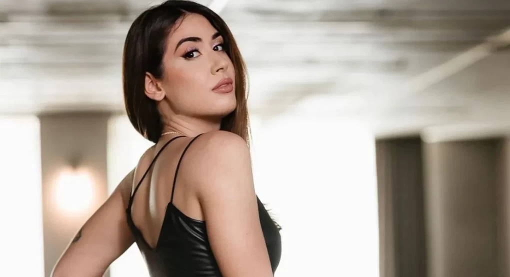 Έλενα Κρεμλίδου: Όταν αποχώρησα από το Survivor, πήγα κρυφά φαγητό στους παίκτες Έλενα Κρεμλίδου: Όταν αποχώρησα από το Survivor, πήγα κρυφά φαγητό στους παίκτες