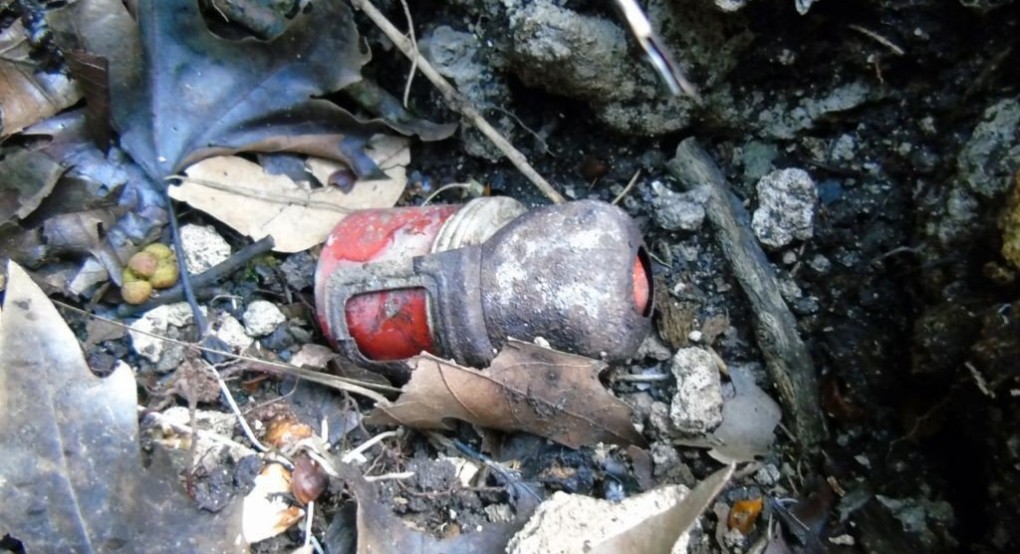 Αποκάλυψη: Βρέθηκαν 4 χειροβομβίδες κοντά σε κατοικημένη περιοχή στο Μαρούσι