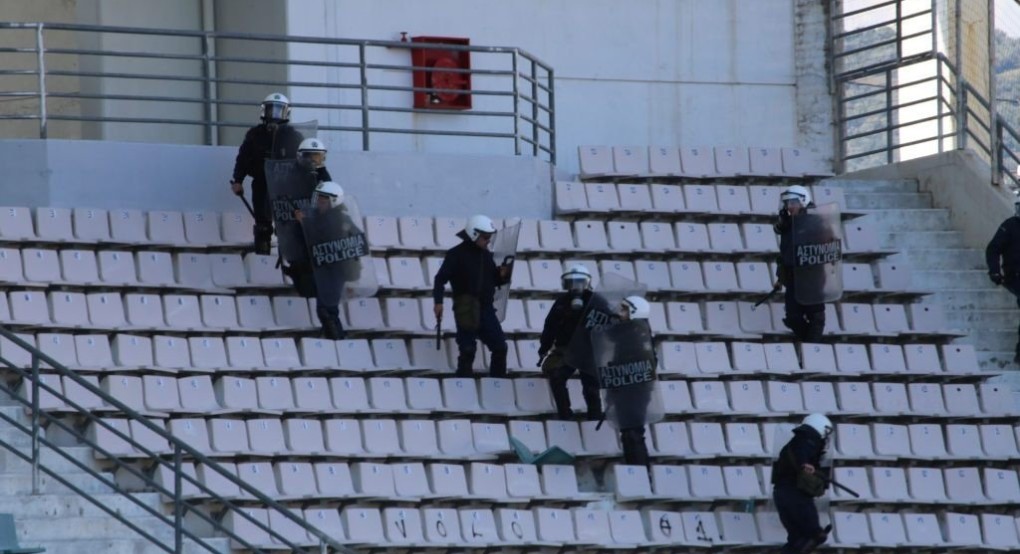 Super League 2: Οριστική διακοπή στο Νίκη Βόλου-ΑΕΛ λόγω επεισοδίων Super League 2: Οριστική διακοπή στο Νίκη Βόλου-ΑΕΛ λόγω επεισοδίων