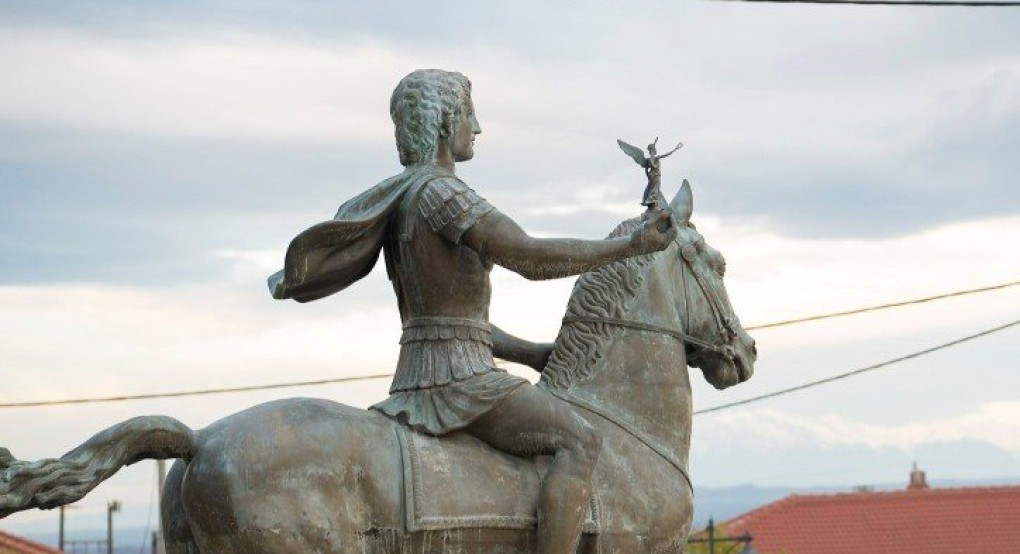 Η εκκίνηση του 17ου Διεθνoύς  Μαραθωνίου «Μέγας Αλέξανδρος»  στην Ιστορική πρωτεύουσα της Μακεδονίας, στην Πέλλα