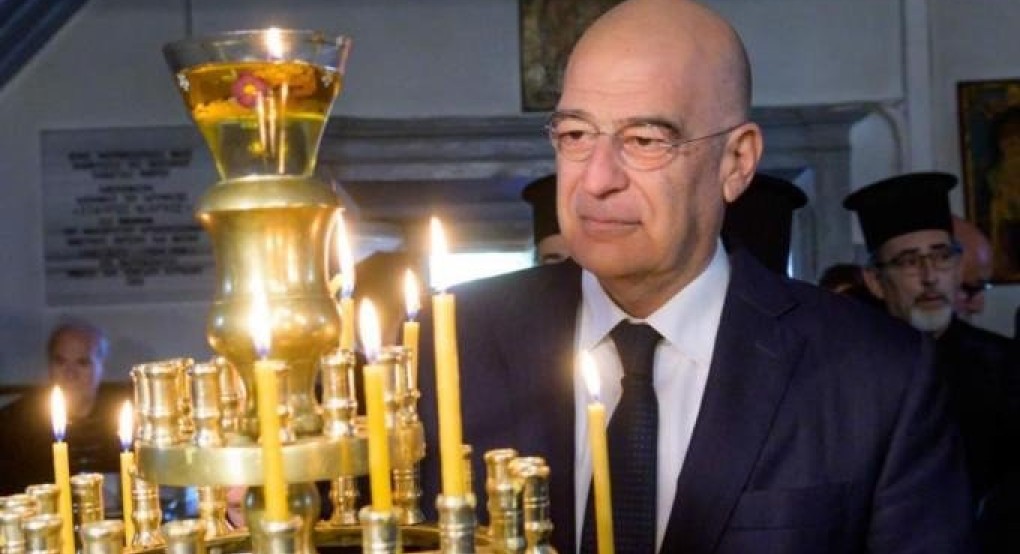 Ευχές Δένδια για Καλή Ανάσταση: Ανέβασε φωτογραφία του πατέρα του μαζί με τον Κωνσταντίνο Καραμανλή Ευχές Δένδια για Καλή Ανάσταση: Ανέβασε φωτογραφία του πατέρα του μαζί με τον Κωνσταντίνο Καραμανλή