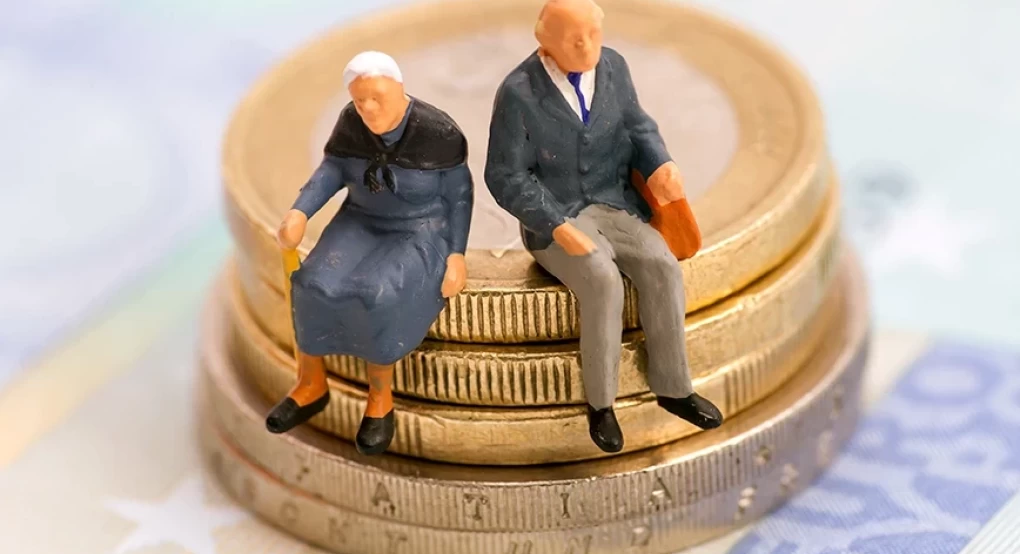 Συντάξεις Μαΐου: Πότε πληρώνονται οι συνταξιούχοι – Οι πιθανές ημερομηνίες ανά Ταμείο