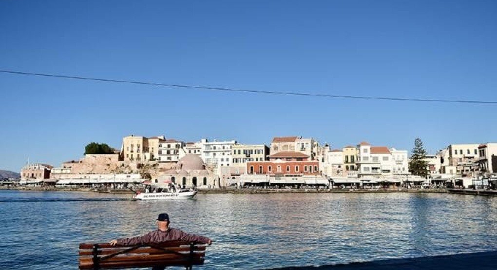 Οι αποκαλύψεις της 17χρονης που έφυγε από το Πήλιο «για να ζήσει τον έρωτά της» με 40χρονο στα Χανιά Οι αποκαλύψεις της 17χρονης που έφυγε από το Πήλιο «για να ζήσει τον έρωτά της» με 40χρονο στα Χανιά
