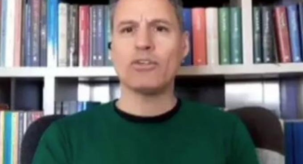 Πετράκος: Ο Χίτλερ, ο Σαββόπουλος και η «ναζιστική πράξη του που είναι ίση με τον βιασμό» Πετράκος: Ο Χίτλερ, ο Σαββόπουλος και η «ναζιστική πράξη του που είναι ίση με τον βιασμό»