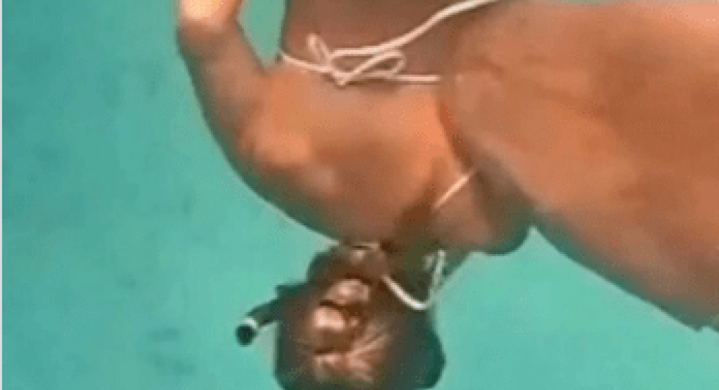 Μαλδίβες: Καρχαρίας δάγκωσε κολυμβήτρια – Βίντεο