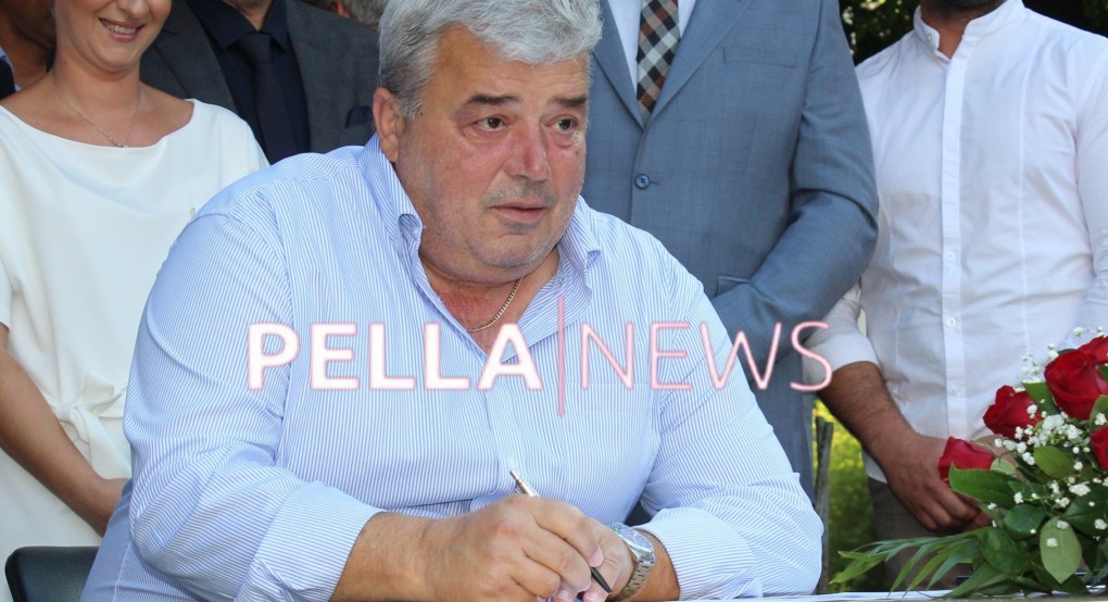 Νέος Δήμαρχος Έδεσσας ο Γιάννης Μουράτογλου Νέος Δήμαρχος Έδεσσας ο Γιάννης Μουράτογλου