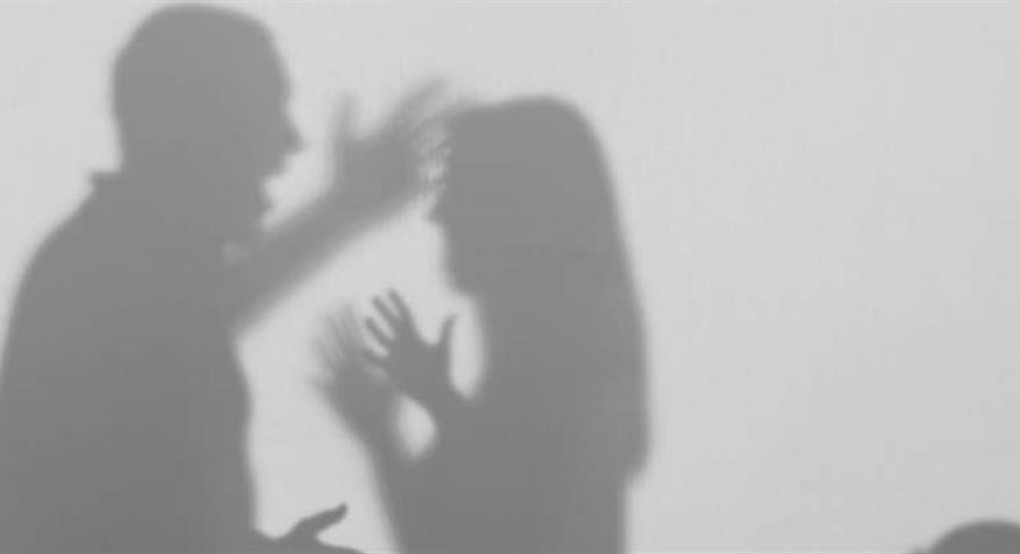 Θεσσαλονίκη: Την έδειρε και την απείλησε ότι θα την σκοτώσει γιατί μάλωσε την κόρη τους Θεσσαλονίκη: Την έδειρε και την απείλησε ότι θα την σκοτώσει γιατί μάλωσε την κόρη τους