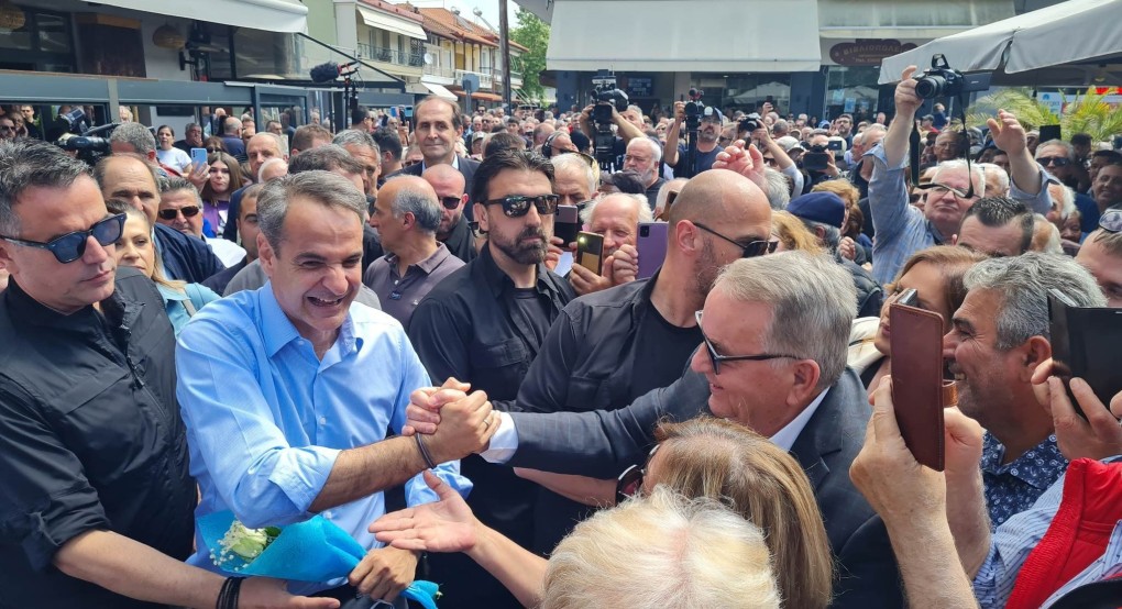 Με τον πρωθυπουργό ο Γιώργος Καρασμάνης Με τον πρωθυπουργό ο Γιώργος Καρασμάνης