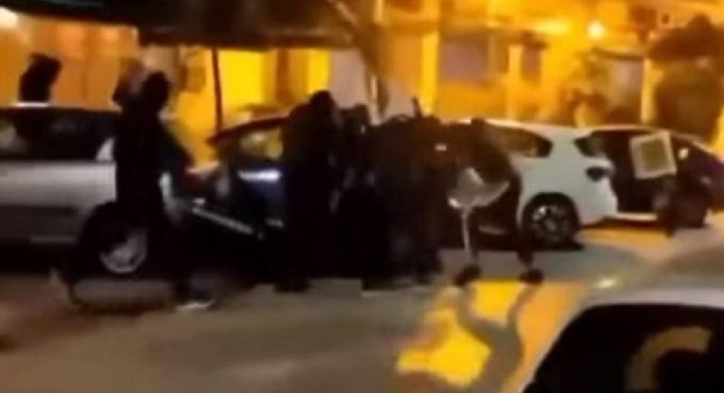 Νέο περιστατικό οπαδικής βίας: Επίθεση σε φίλο της ΑΕΚ με πρόβλημα υγείας στην Πάτρα Νέο περιστατικό οπαδικής βίας: Επίθεση σε φίλο της ΑΕΚ με πρόβλημα υγείας στην Πάτρα