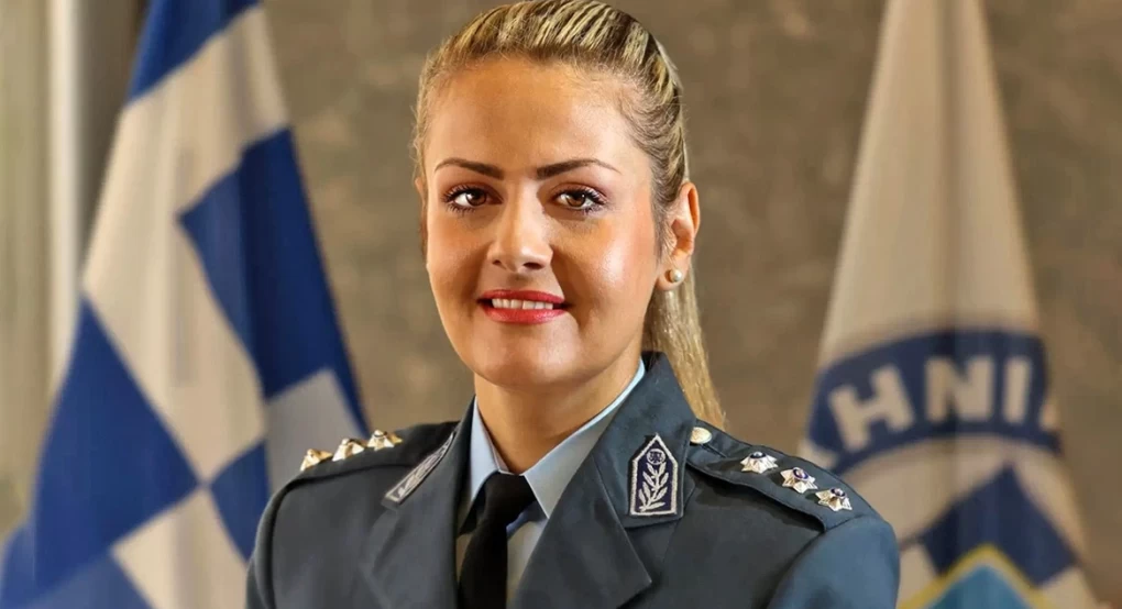 Κωνσταντία Δημογλίδου: Ποια είναι η εντυπωσιακή εκπρόσωπος Τύπου της ΕΛΑΣ Κωνσταντία Δημογλίδου: Ποια είναι η εντυπωσιακή εκπρόσωπος Τύπου της ΕΛΑΣ