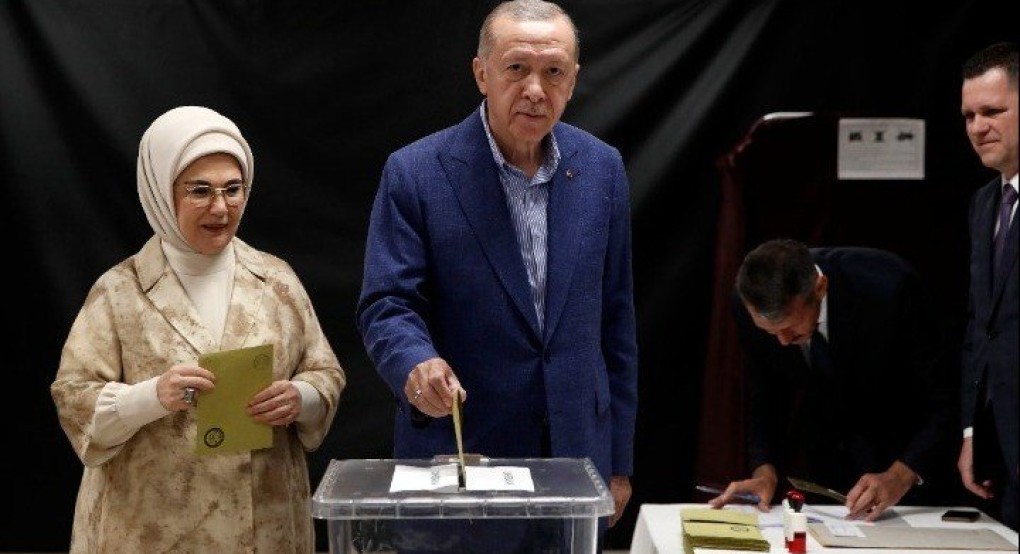 Τουρκία-προεδρικές εκλογές: Ερντογάν 57,1%, Κιλιτσντάρογλου 42,9%, στο 40% των ψηφοδελτίων Τουρκία-προεδρικές εκλογές: Ερντογάν 57,1%, Κιλιτσντάρογλου 42,9%, στο 40% των ψηφοδελτίων