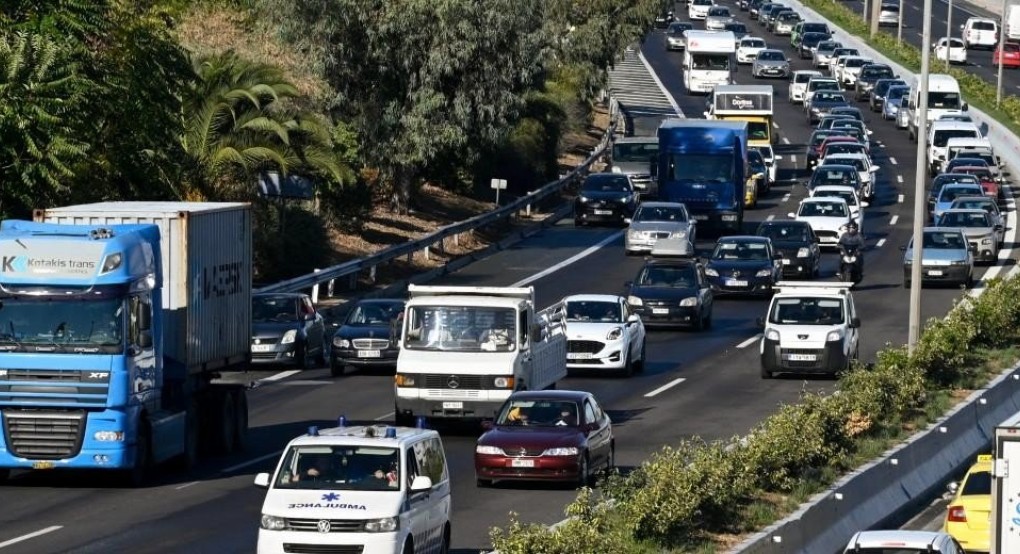Καμπανάκι Κομισιόν προς Ελλάδα για τη φορολογία των αυτοκινήτων