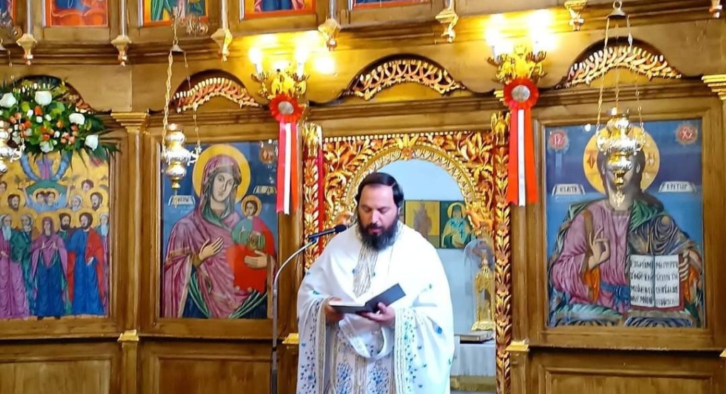Πανηγυρίζει η Δωροθέα Αλμωπίας Πανηγυρίζει η Δωροθέα Αλμωπίας