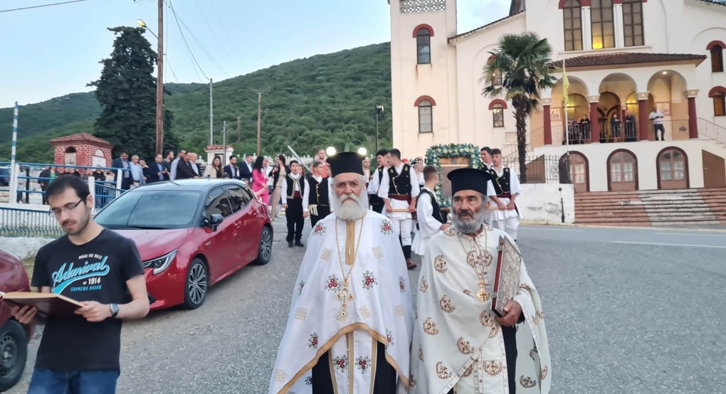 Πανηγυρικός Εσπερινός και λιτανεία στην Ιδα Πανηγυρικός Εσπερινός και λιτανεία στην Ιδα