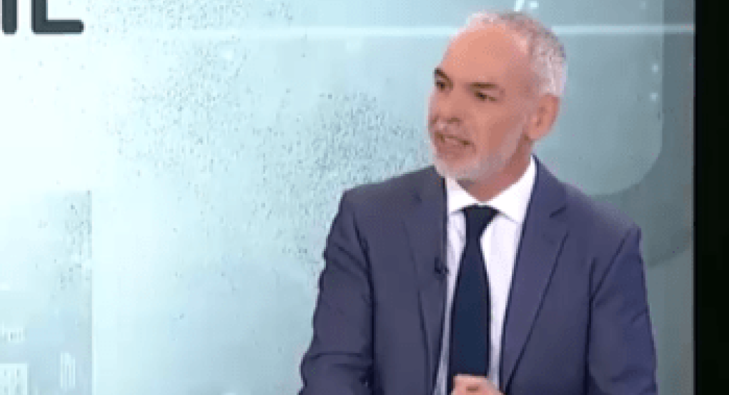 Ηλίας Σιακαντάρης: Δημοσιογράφος της ΕΡΤ ο νέος κυβερνητικός εκπρόσωπος Ηλίας Σιακαντάρης: Δημοσιογράφος της ΕΡΤ ο νέος κυβερνητικός εκπρόσωπος