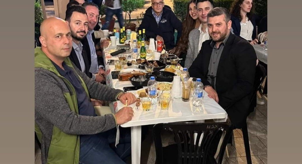 Ποντιακό παρακαθ στους Τσακους Ποντιακό παρακαθ στους Τσακους