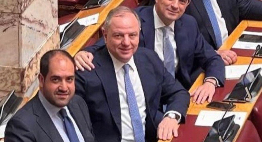 Παρέα με τον Σκρέκα ο Διονύσης Σταμενίτης Παρέα με τον Σκρέκα ο Διονύσης Σταμενίτης