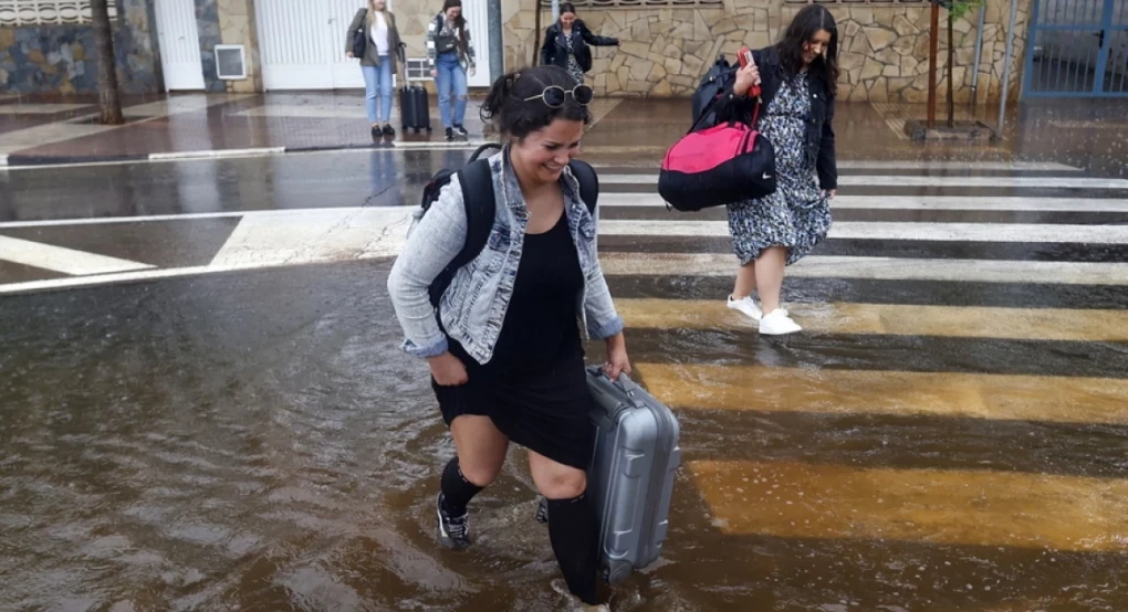 Ισπανία: Κατακλυσμιαίες βροχές έπειτα από την έντονη ξηρασία Ισπανία: Κατακλυσμιαίες βροχές έπειτα από την έντονη ξηρασία