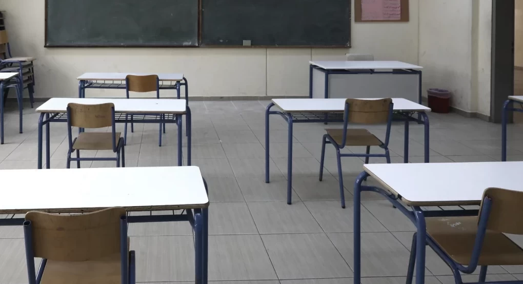 Ξεκινούν σήμερα και οι προαγωγικές-απολυτήριες εξετάσεις στα Γυμνάσια -Θα διαρκέσουν μέχρι 15 Ιουνίου Ξεκινούν σήμερα και οι προαγωγικές-απολυτήριες εξετάσεις στα Γυμνάσια -Θα διαρκέσουν μέχρι 15 Ιουνίου