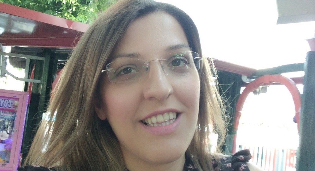 "Κολυμπάω στα βαθιά" από την Αναστασία Τσάλμα - μόλις κυκλοφόρησε το πρώτο της βιβλίο "Κολυμπάω στα βαθιά" από την Αναστασία Τσάλμα - μόλις κυκλοφόρησε το πρώτο της βιβλίο