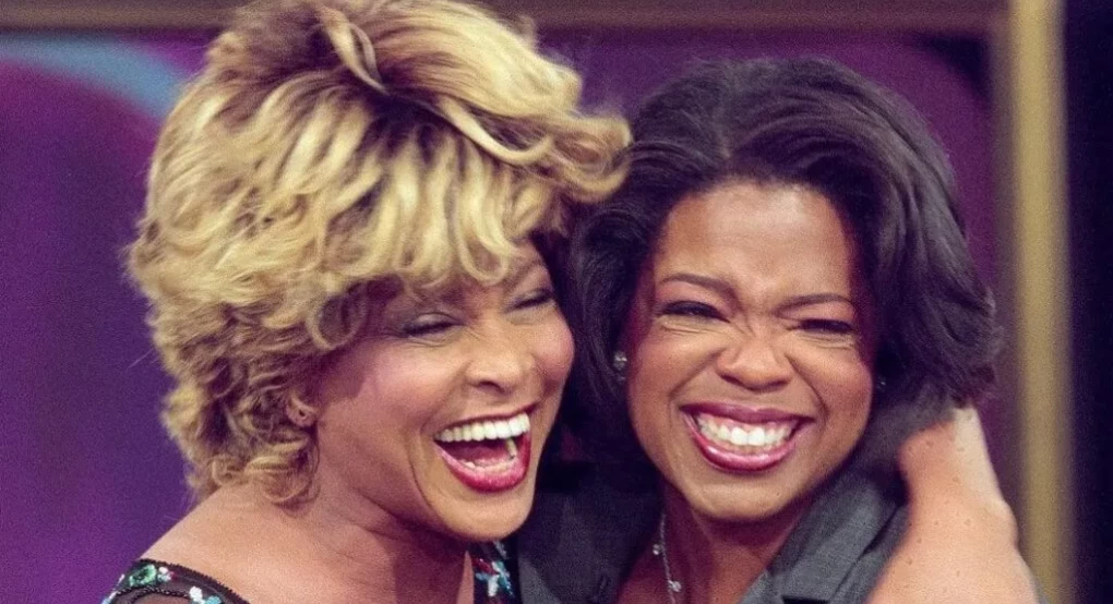 H Oprah Winfrey για την Tina Turner: «Όταν ξέφυγε από την κακοποίηση, η ζωή της έγινε ένα σάλπισμα νίκης»
