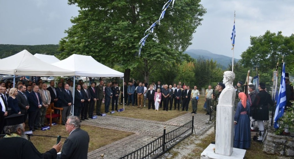 Ο Σύλλογος Απογόνων Μακεδονομάχων Εδέσσης – Αλμωπίας στο μνημόσυνο στην Καρυδιά