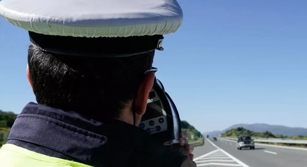 Πρόστιμο 121.000 ευρώ γιατί πήγαινε με 82 χλμ./ώρα! Πρόστιμο 121.000 ευρώ γιατί πήγαινε με 82 χλμ./ώρα!