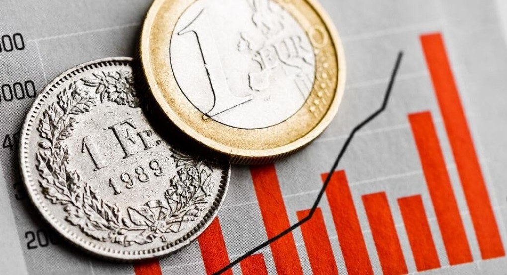 Το Δικαστήριο της Ε.Ε. δικαίωσε δανειολήπτες σε ελβετικό φράγκο Το Δικαστήριο της Ε.Ε. δικαίωσε δανειολήπτες σε ελβετικό φράγκο