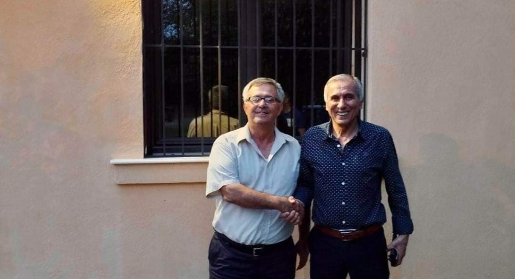 Στο πλευρό του Καστεριδη ο πρόεδρος του Μελισσίου Στο πλευρό του Καστεριδη ο πρόεδρος του Μελισσίου