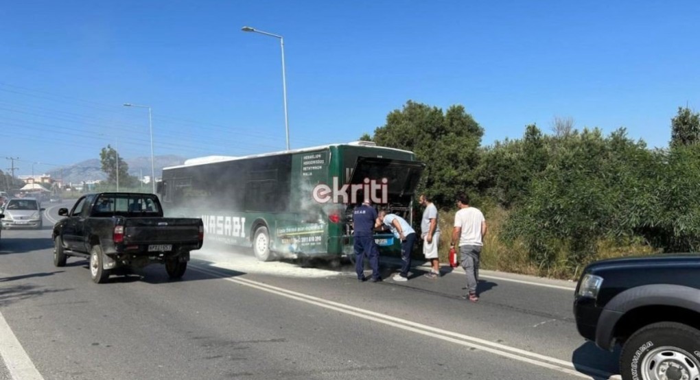 Κρήτη: Φωτιά σε λεωφορείο του ΚΤΕΛ - Σώοι όλοι οι επιβάτες