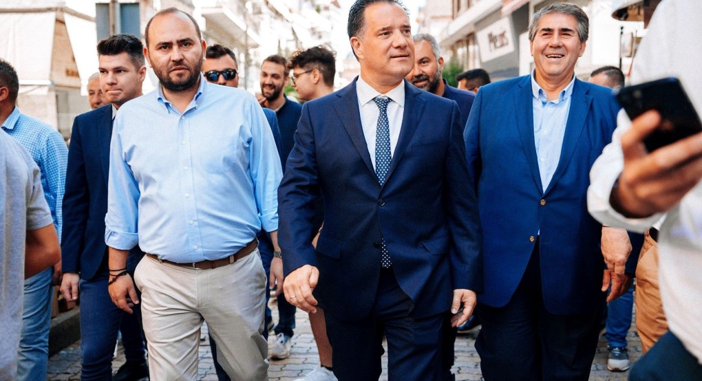 Με το κλιμάκιο της ΝΔ στην Πέλλα ο Λάκης Βασιλειάδης Με το κλιμάκιο της ΝΔ στην Πέλλα ο Λάκης Βασιλειάδης