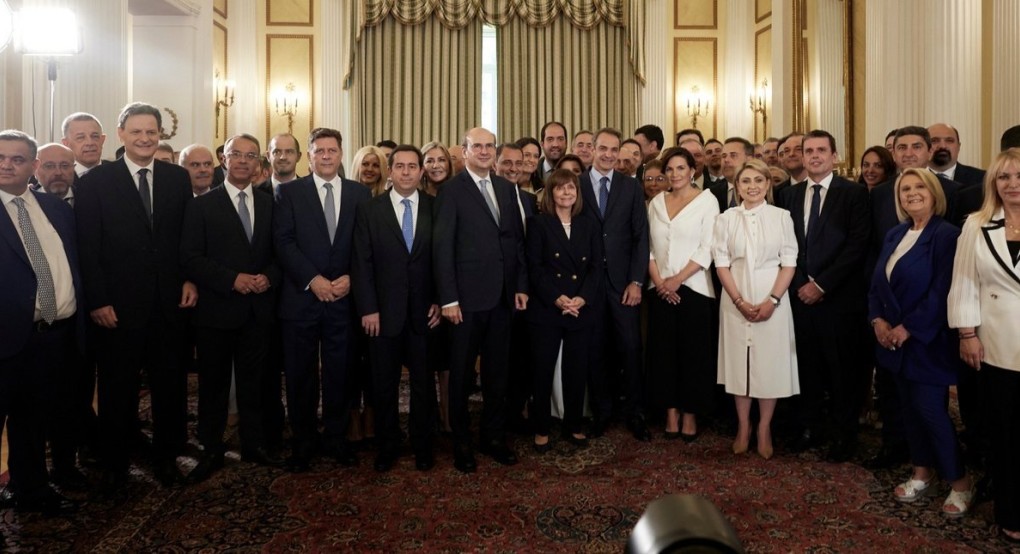 Στις 11 το πρώτο υπουργικό -Ο Μητσοτάκης θα μοιράσει τους μπλε φακέλους με τους στόχους κάθε υπουργείου