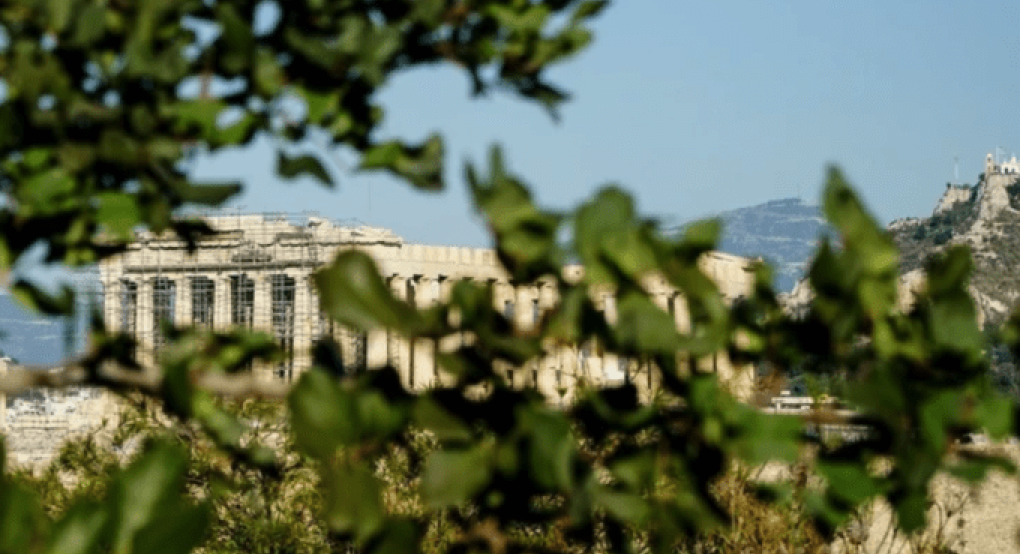 Σε στάση εργασίας στους αρχαιολογικούς χώρους οι φύλακες τις ημέρες του καύσωνα