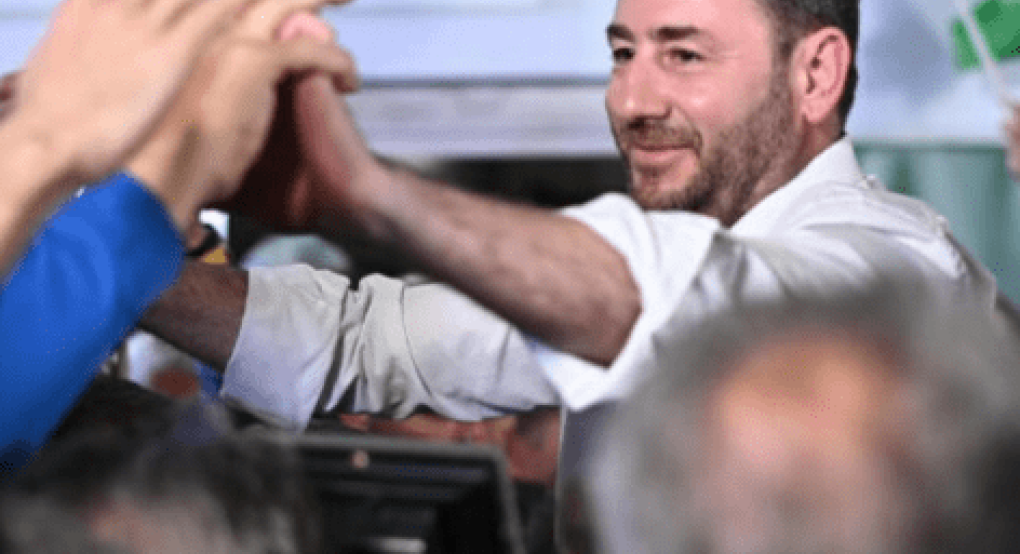 Για να «τελειώσει» τον ΣΥΡΙΖΑ: Τα παίζει όλα για όλα ο Ανδρουλάκης Για να «τελειώσει» τον ΣΥΡΙΖΑ: Τα παίζει όλα για όλα ο Ανδρουλάκης