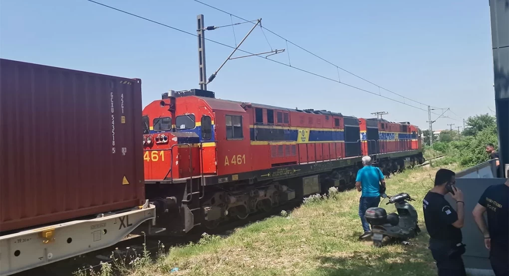 Θεσσαλονίκη: Νεκρός ο 74χρονος οδηγός μηχανής που παρασύρθηκε από εμπορική αμαξοστοιχία Θεσσαλονίκη: Νεκρός ο 74χρονος οδηγός μηχανής που παρασύρθηκε από εμπορική αμαξοστοιχία