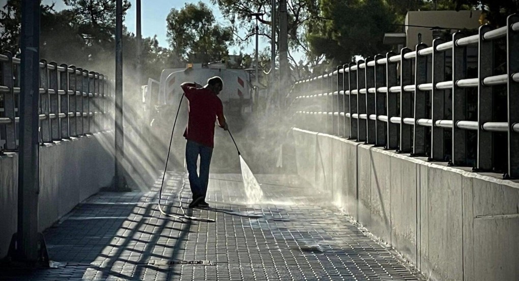 Απίστευτο: Το πρωί ο δήμος καθάριζε το σημείο δολοφονίας του Μιχάλη και λίγο αργότερα πήγε για έρευνα η ΕΛ.ΑΣ.