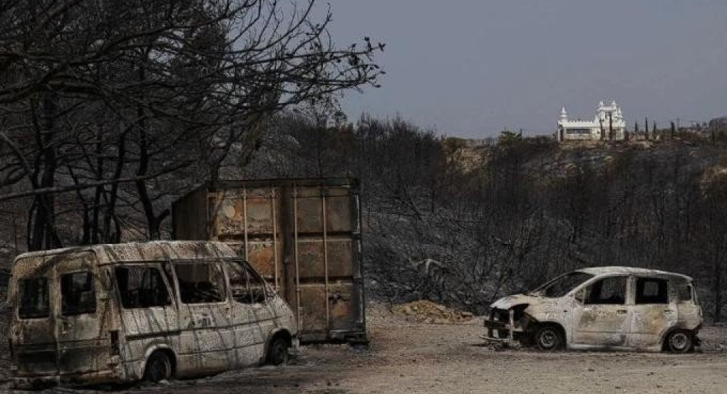 Φωτιά στη Ρόδο: Αίρεται ο κίνδυνος για 3 οικισμούς – Επιστρέφουν οι κάτοικοι στα σπίτια τους Φωτιά στη Ρόδο: Αίρεται ο κίνδυνος για 3 οικισμούς – Επιστρέφουν οι κάτοικοι στα σπίτια τους