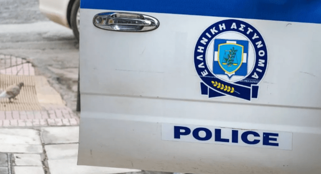 Υπόθεση διαφθοράς: Αστυνομικός νοίκιαζε τον ασύρματο της ΕΛ.ΑΣ. σε κακοποιούς Υπόθεση διαφθοράς: Αστυνομικός νοίκιαζε τον ασύρματο της ΕΛ.ΑΣ. σε κακοποιούς