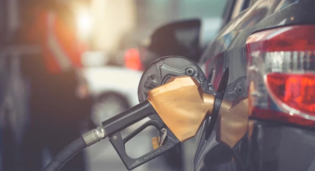 Κοντά στα 2 ευρώ «για όλο τον Αύγουστο» η τιμή της βενζίνης