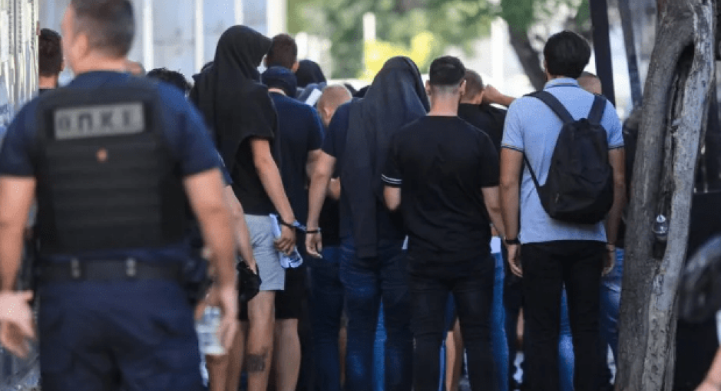 Νέες προφυλακίσεις για τα επεισόδια που οδήγησαν στη δολοφονία Κατσουρή Νέες προφυλακίσεις για τα επεισόδια που οδήγησαν στη δολοφονία Κατσουρή