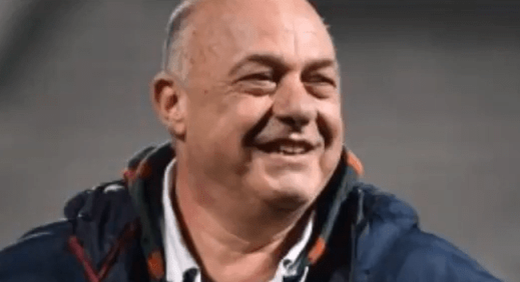 Αχιλλέας Μπέος : "Να κλείσουν όλοι οι σύνδεσμοι, να μη μείνει ούτε ένας". Αχιλλέας Μπέος : "Να κλείσουν όλοι οι σύνδεσμοι, να μη μείνει ούτε ένας".
