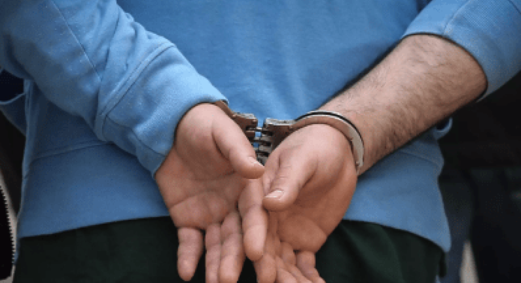 Χαλκιδική: Έπιασαν 48χρονο για σεξουαλική παρενόχληση 23χρονης Χαλκιδική: Έπιασαν 48χρονο για σεξουαλική παρενόχληση 23χρονης