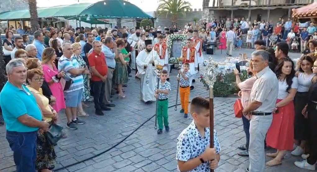 ΙΜ Κοιμήσεως Θεοτόκου Λακκας: Αρχιερατικός Εσπερινός ΙΜ Κοιμήσεως Θεοτόκου Λακκας: Αρχιερατικός Εσπερινός