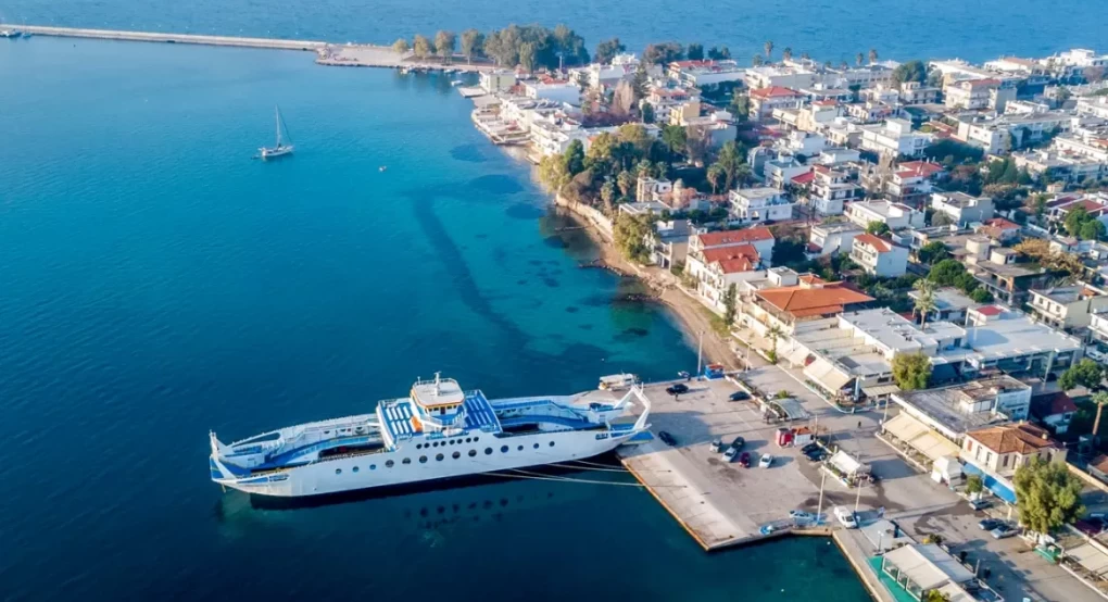 Στα 51.000 τα voucher κοινωνικού τουρισμού για τον Αύγουστο - Top στη λίστα η Εύβοια Στα 51.000 τα voucher κοινωνικού τουρισμού για τον Αύγουστο - Top στη λίστα η Εύβοια