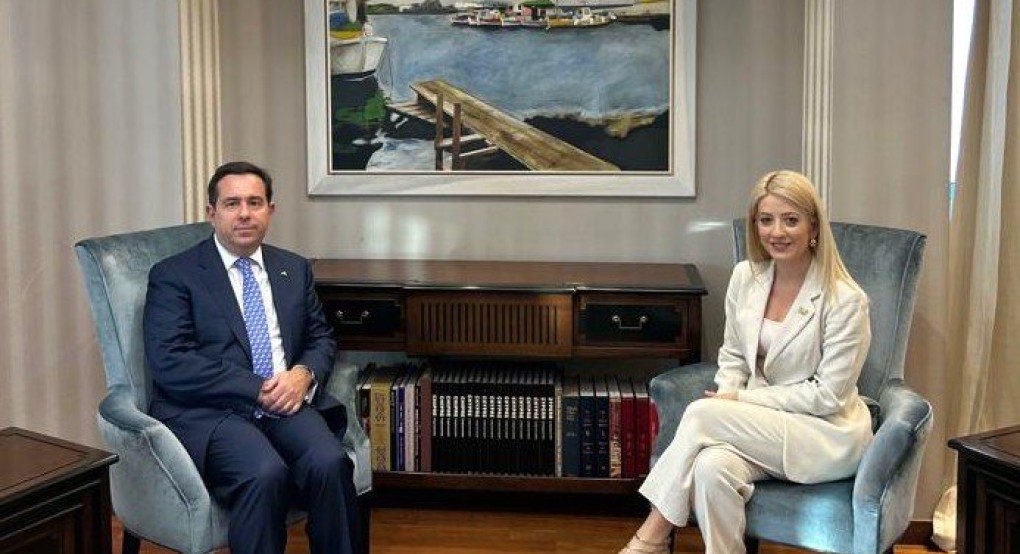 Μηταράκης από Κύπρο: Απαιτείται αλλαγή της ευρωπαϊκής πολιτικής για την αποτροπή της παράνομης μετανάστευσης Μηταράκης από Κύπρο: Απαιτείται αλλαγή της ευρωπαϊκής πολιτικής για την αποτροπή της παράνομης μετανάστευσης