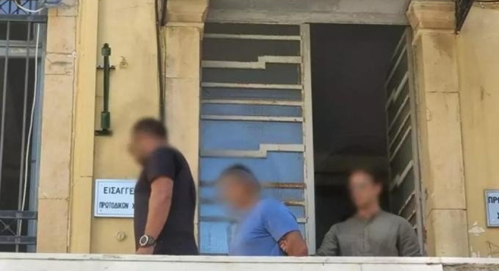 Υπόθεση εμπορίας βρεφών στα Χανιά: Ακόμα τέσσερα νεογνά ενώθηκαν με τους βιολογικούς γονείς τους Υπόθεση εμπορίας βρεφών στα Χανιά: Ακόμα τέσσερα νεογνά ενώθηκαν με τους βιολογικούς γονείς τους