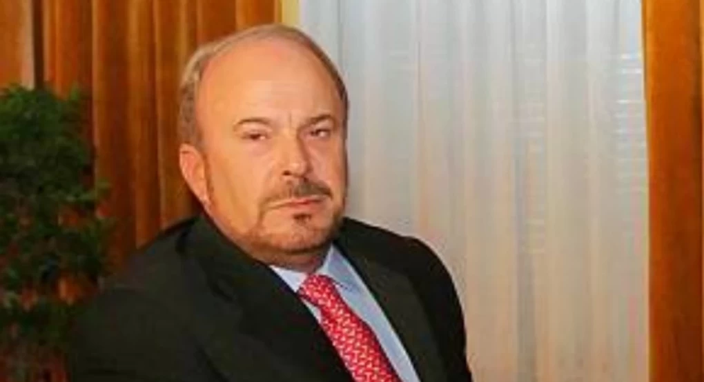 Φάτος Νάνο: Διασωληνωμένος σε ιδιωτικό νοσοκομείο ο πρώην πρωθυπουργός της Αλβανίας Φάτος Νάνο: Διασωληνωμένος σε ιδιωτικό νοσοκομείο ο πρώην πρωθυπουργός της Αλβανίας