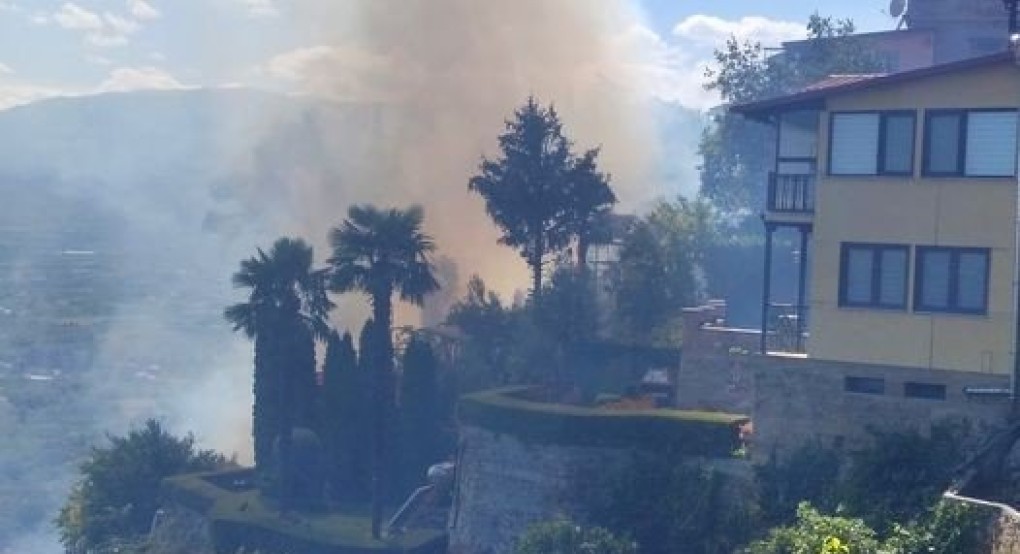Φωτιά Έδεσσα: ακόμη επιχειρούν δυνάμεις της Πυροσβεστικής